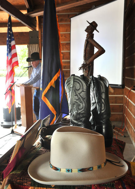 Stan Lynde memorial